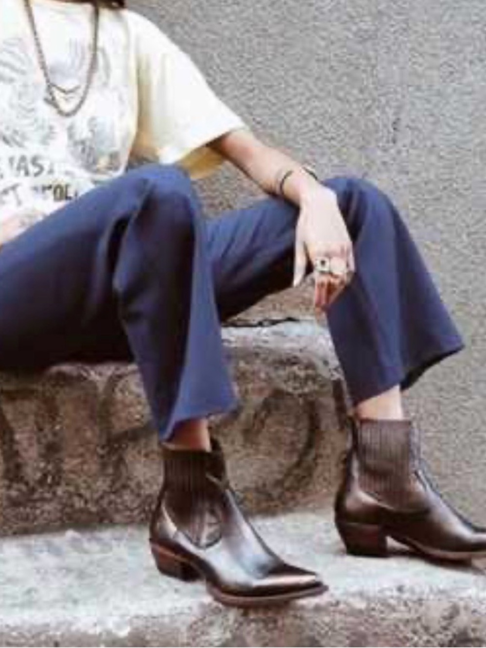 Frye Sacha Chelsea Boots